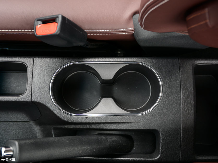 2017M50V 1.6L XV CVT