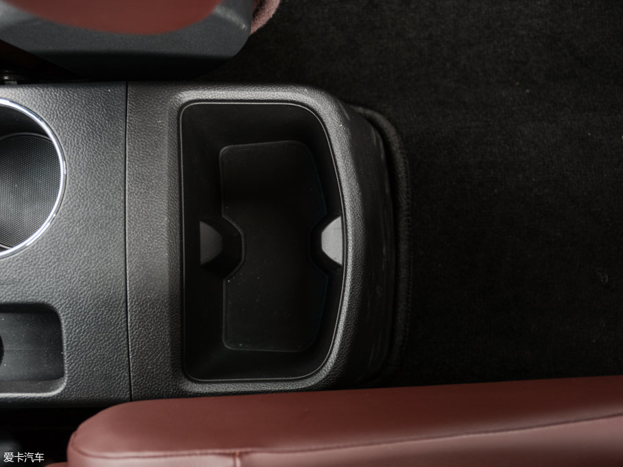 2017M50V 1.6L XV CVT