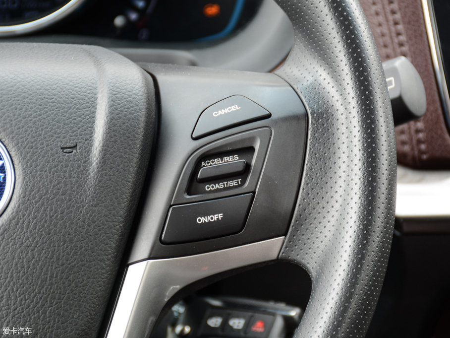 2017M50V 1.6L XV CVT