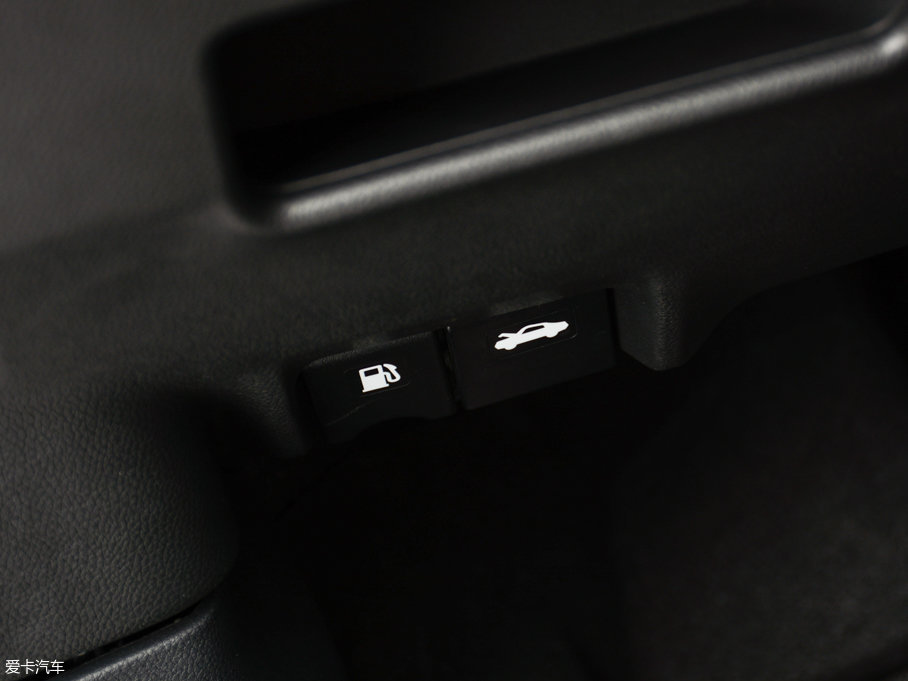 2017M50V 1.6L XV CVT