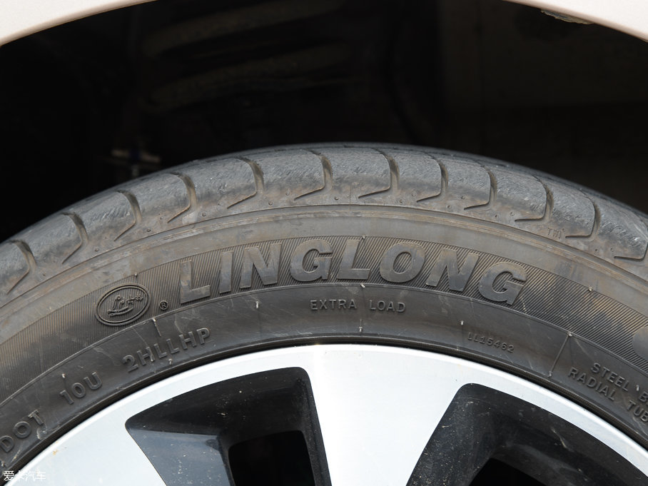 2017M50V 1.6L XV CVT