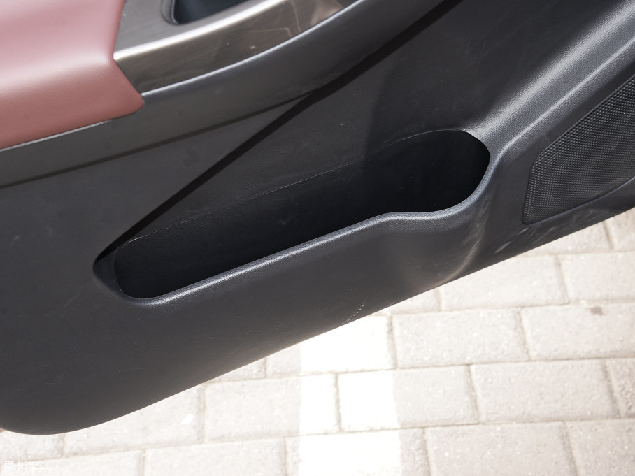 2017M50V 1.6L XV CVT