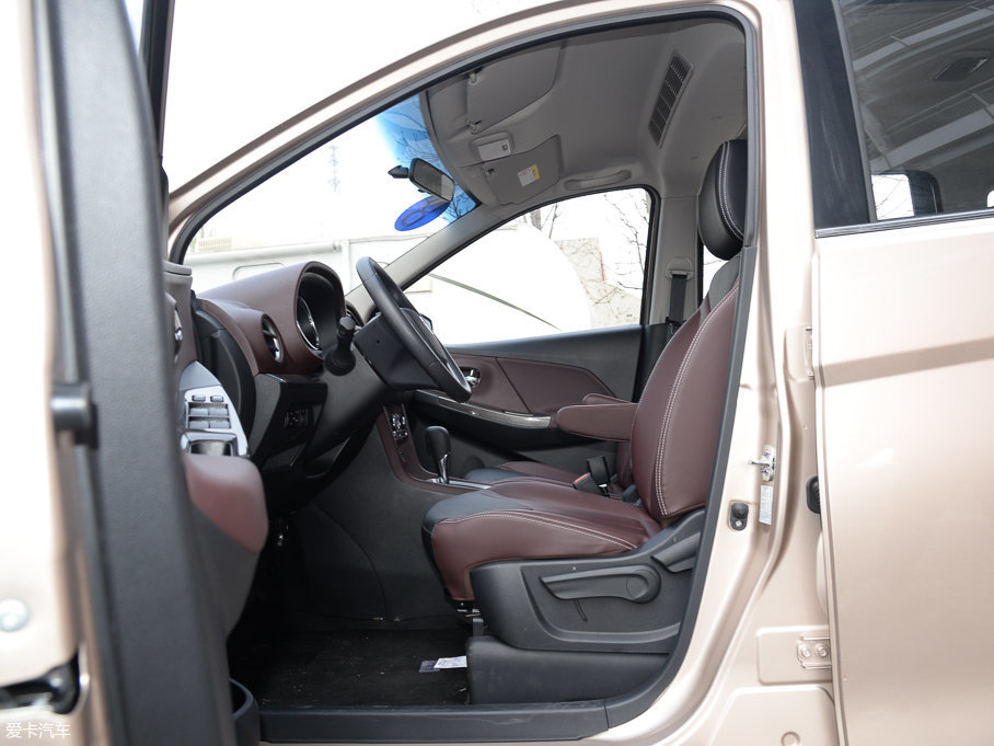 2017M50V 1.6L XV CVT