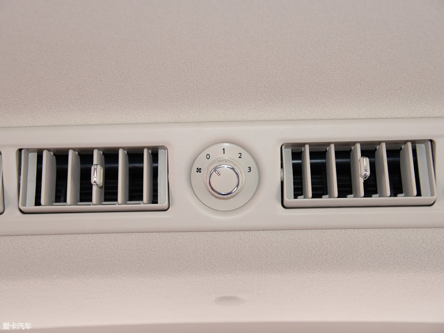 2017M50V 1.6L XV CVT