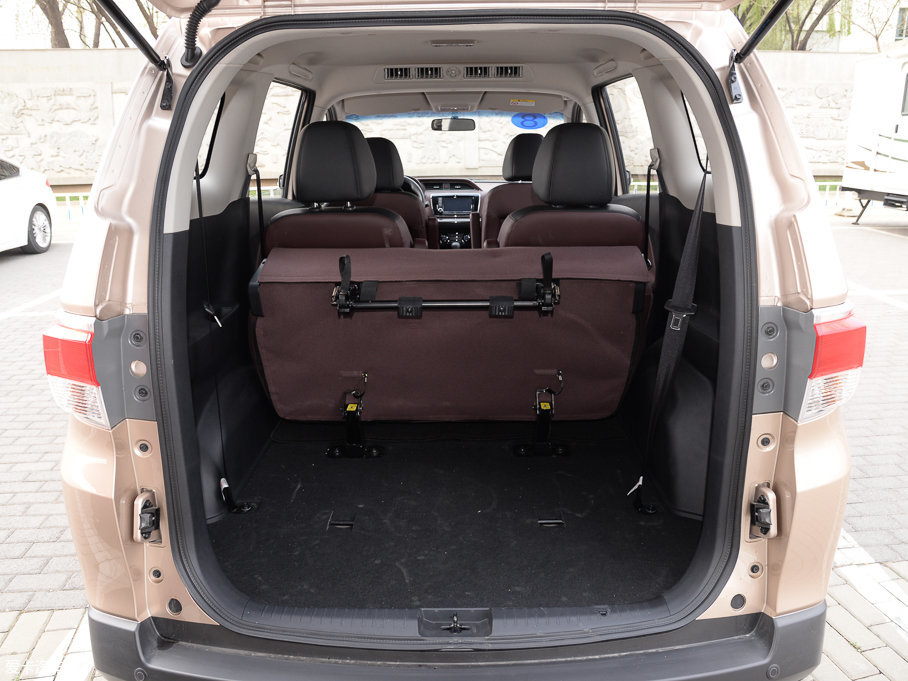 2017M50V 1.6L XV CVT