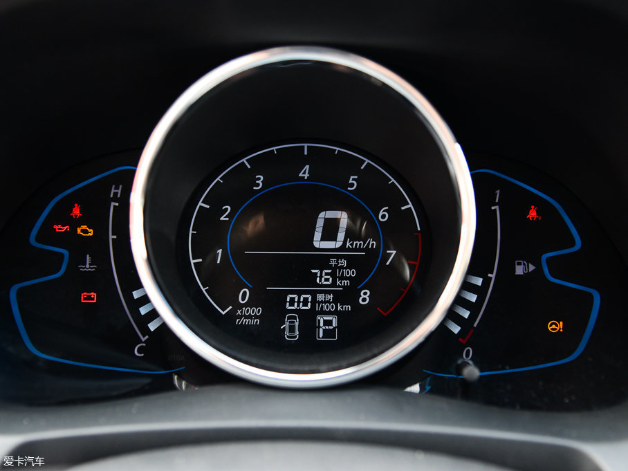 2017���M50V 1.6L XV CVT������