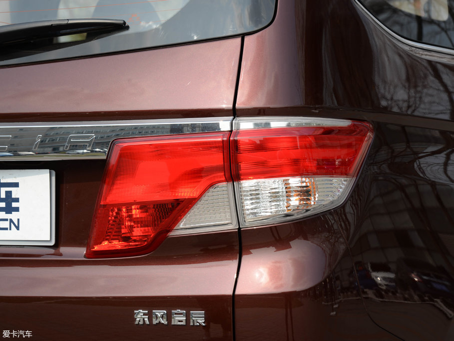 2017M50V 1.6L XV CVT