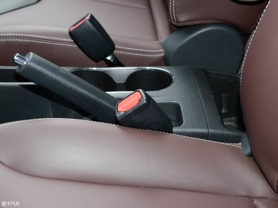 2017M50V 1.6L XV CVT