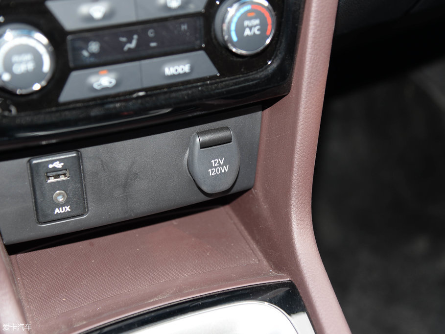 2017M50V 1.6L XV CVT