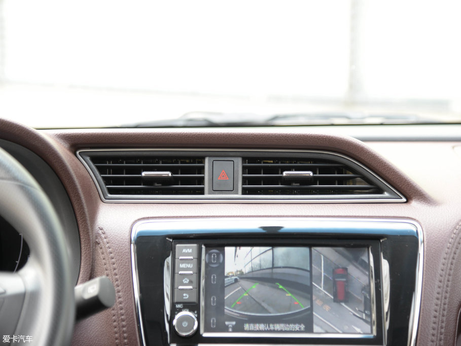 2017M50V 1.6L XV CVT