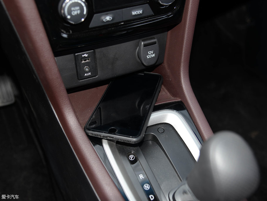 2017M50V 1.6L XV CVT