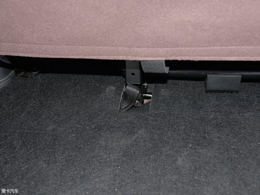 2017M50V 1.6L XV CVT