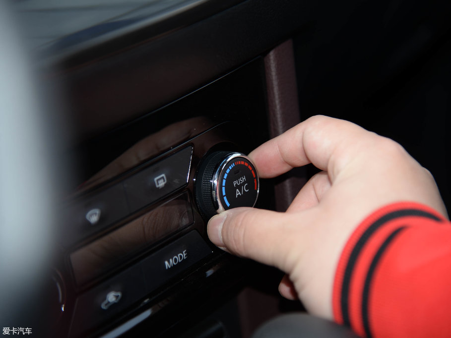 2017M50V 1.6L XV CVT