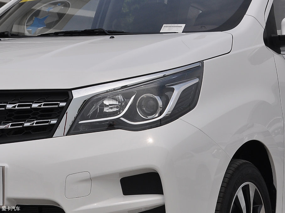 2017M50V 1.6L XV CVT