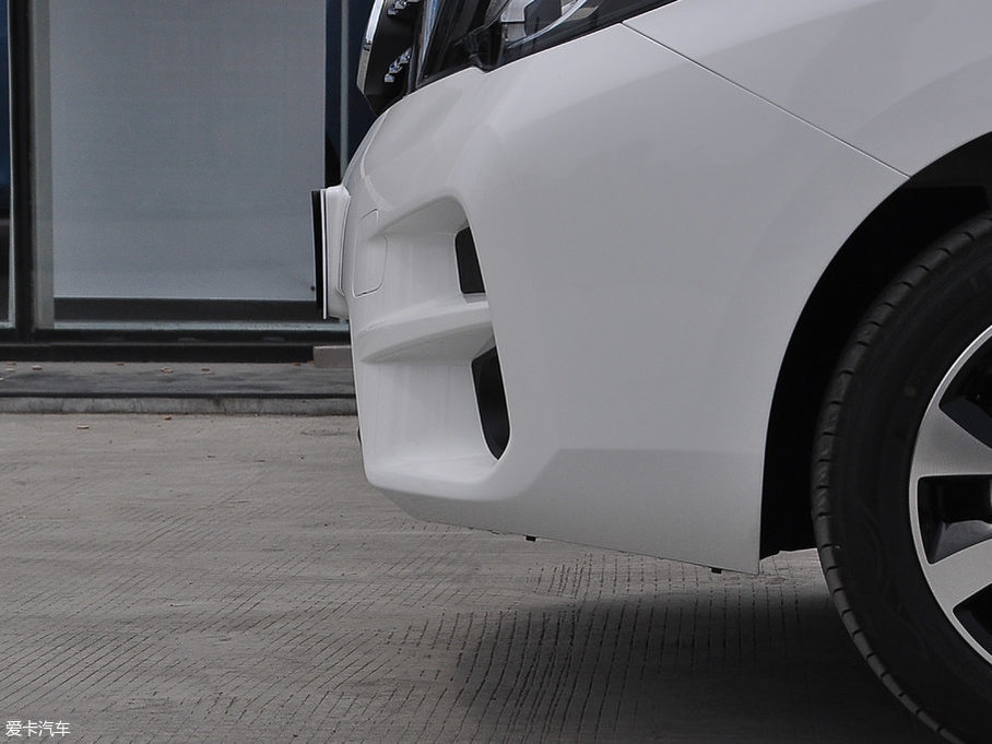 2017M50V 1.6L XV CVT