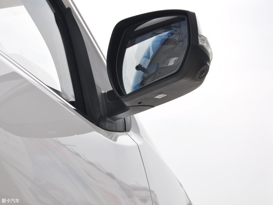 2017M50V 1.6L XV CVT