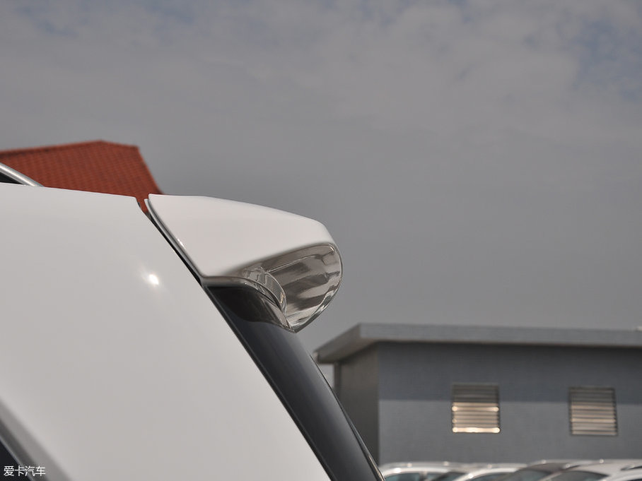 2017M50V 1.6L XV CVT