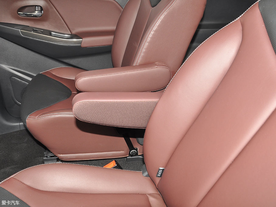 2017M50V 1.6L XV CVT