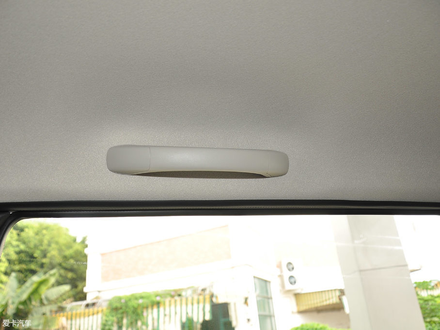 2017M50V 1.6L XV CVT