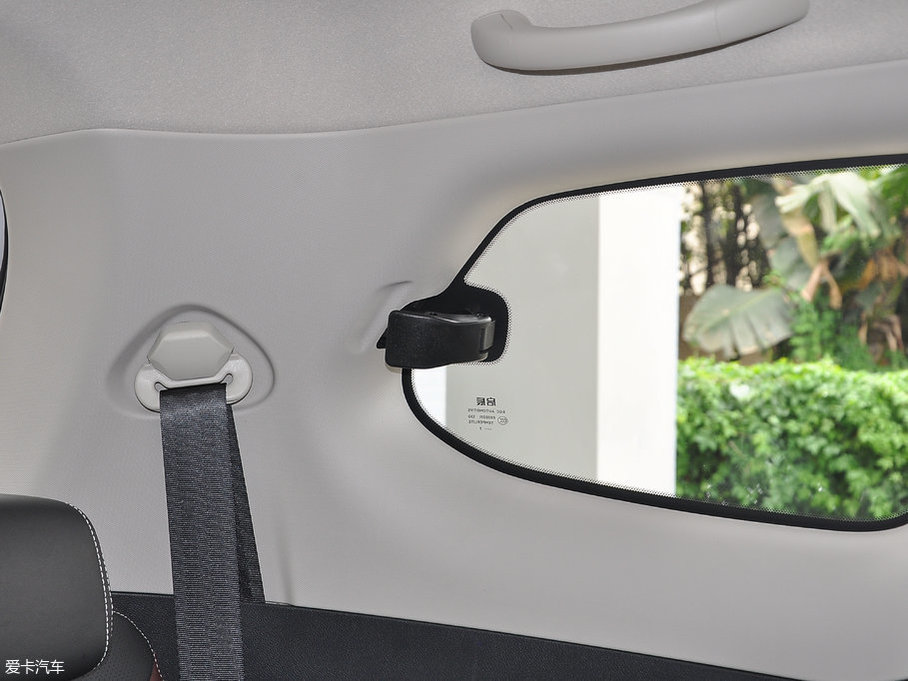 2017M50V 1.6L XV CVT