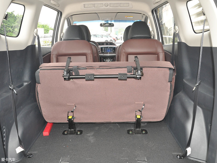 2017M50V 1.6L XV CVT