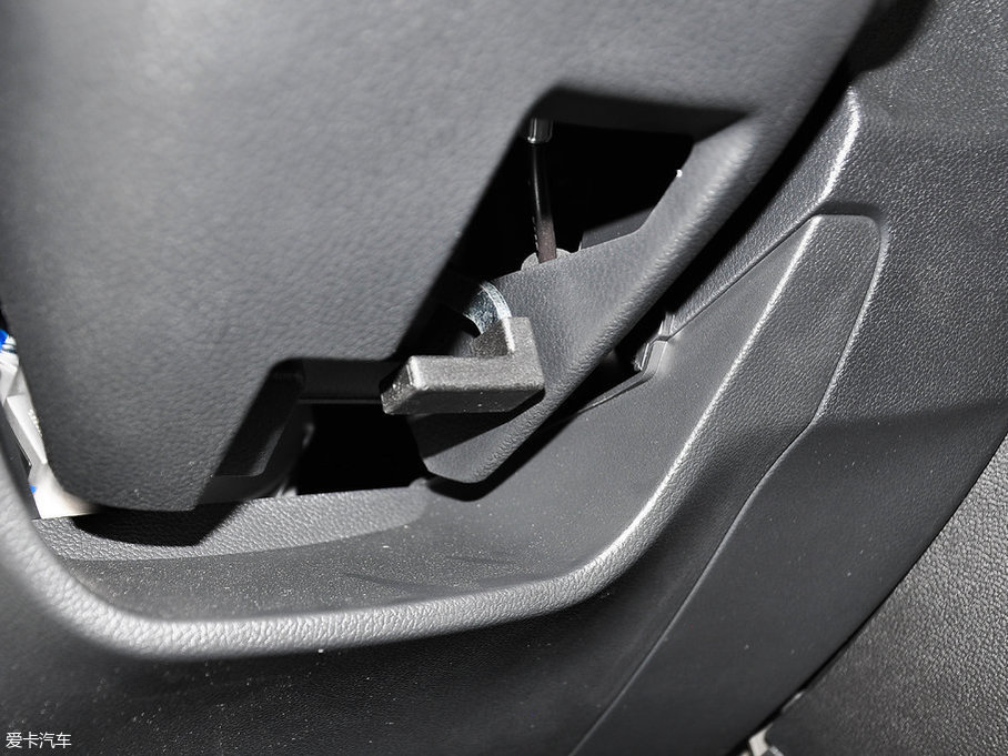 2017M50V 1.6L XV CVT