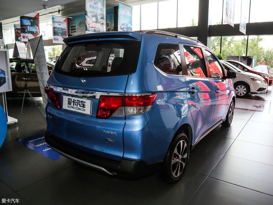 2017M50V 1.6L XL CVTA