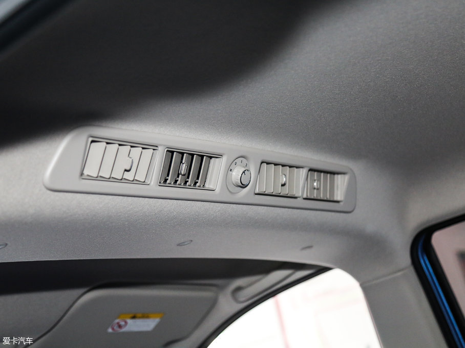 2017M50V 1.6L XL CVTA