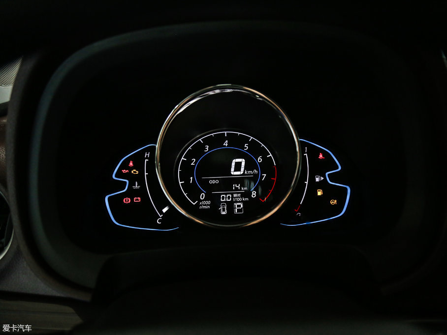 2017M50V 1.6L XL CVTA