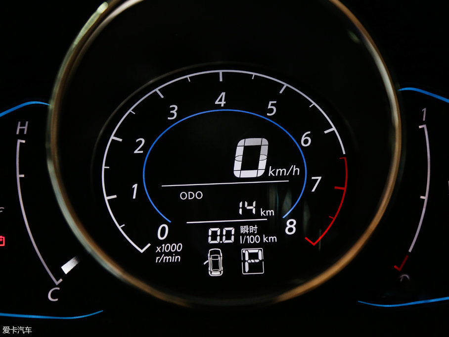 2017M50V 1.6L XL CVTA