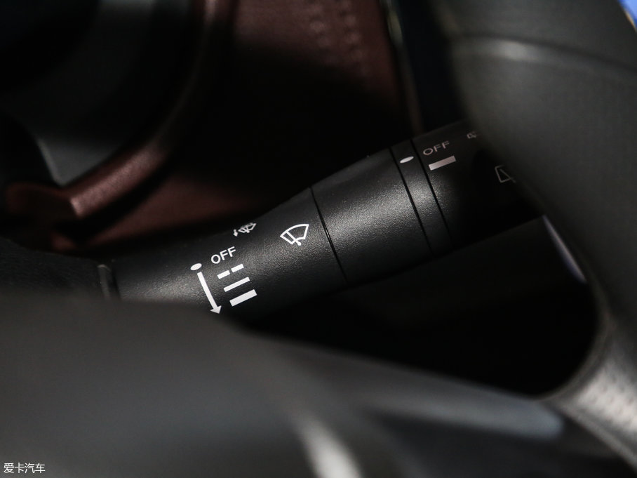 2017M50V 1.6L XL CVTA