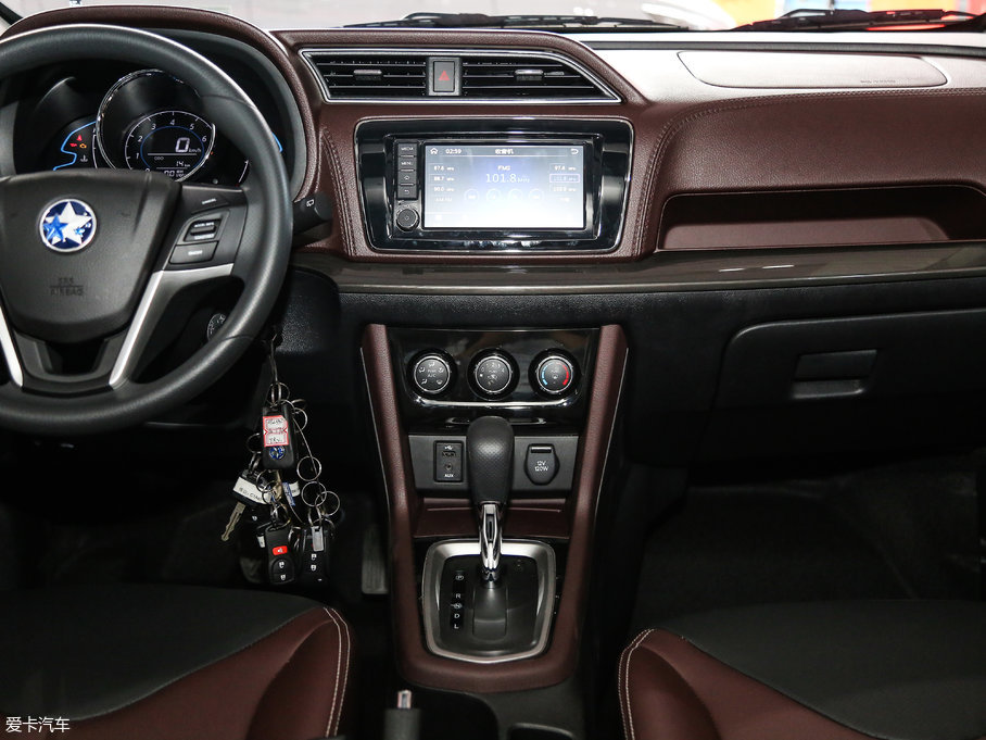 2017M50V 1.6L XL CVTA