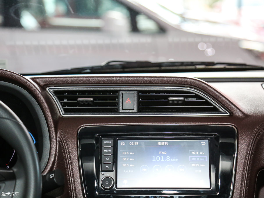 2017M50V 1.6L XL CVTA