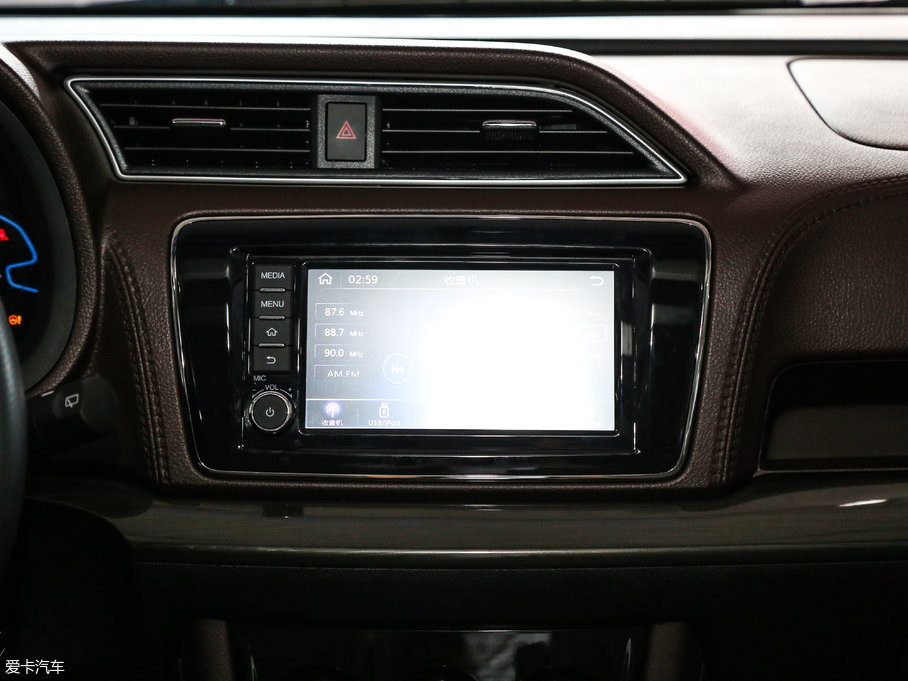 2017M50V 1.6L XL CVTA