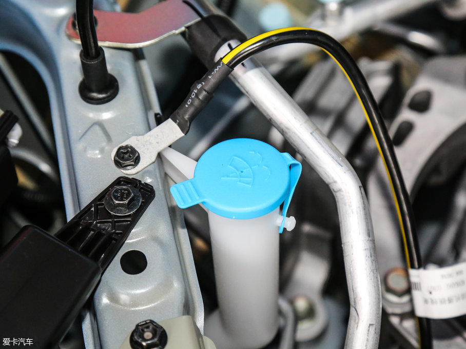 2017M50V 1.6L XL CVTA