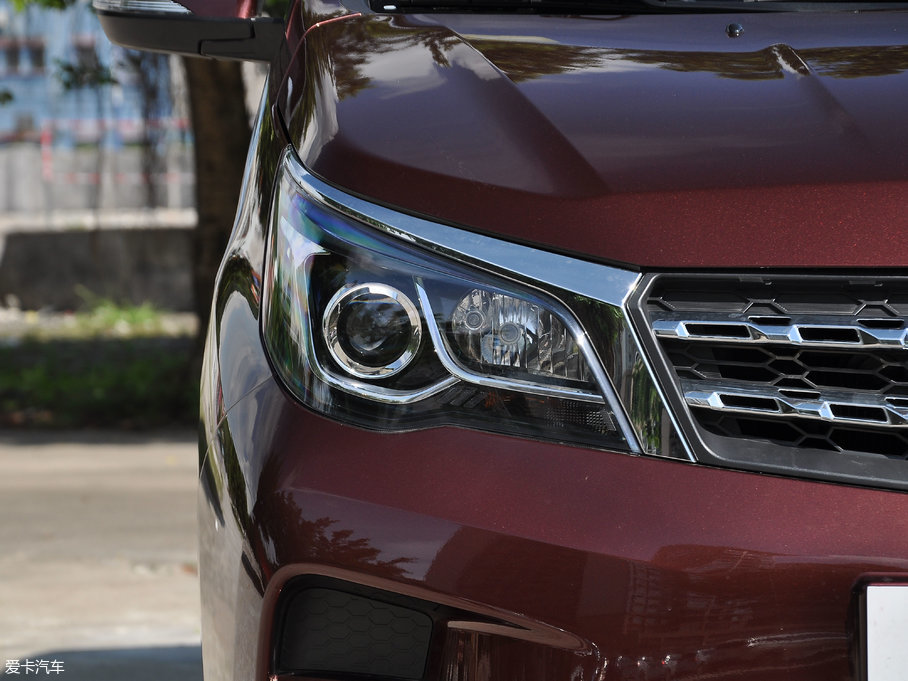 2017M50V 1.6L XL CVTA