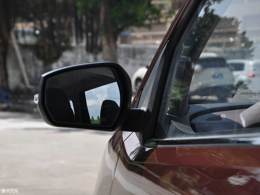 2017M50V 1.6L XL CVTA