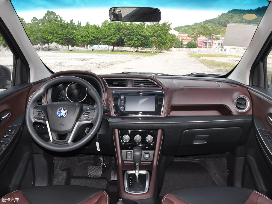 2017M50V 1.6L XL CVTA