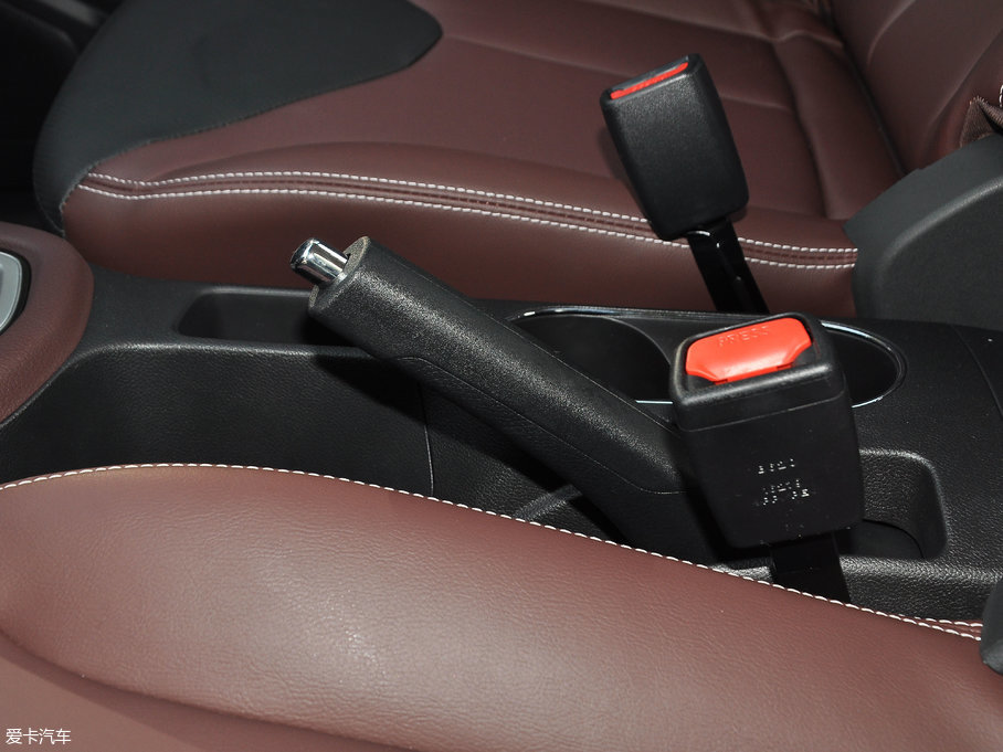 2017���M50V 1.6L XL CVT���A��