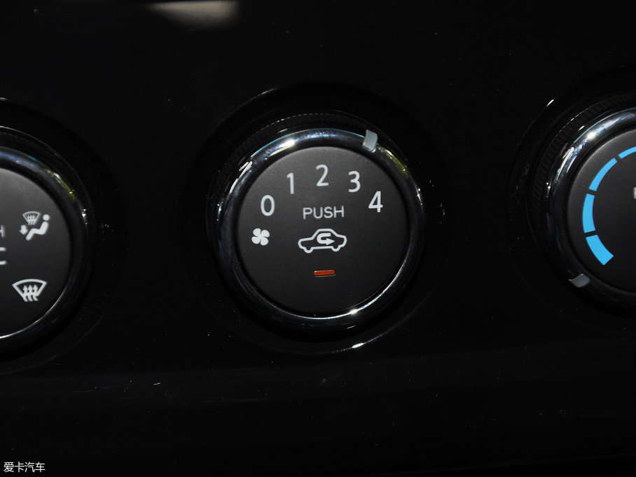 2017M50V 1.6L XL CVTA