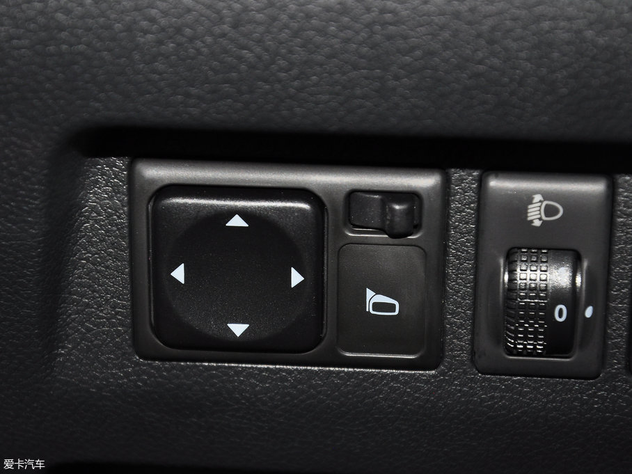 2017M50V 1.6L XL CVTA