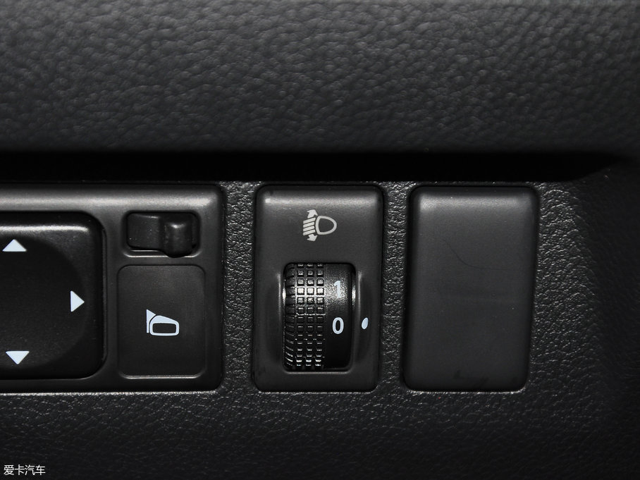 2017M50V 1.6L XL CVTA