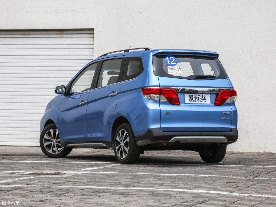 2017M50V 1.6L XV CVT