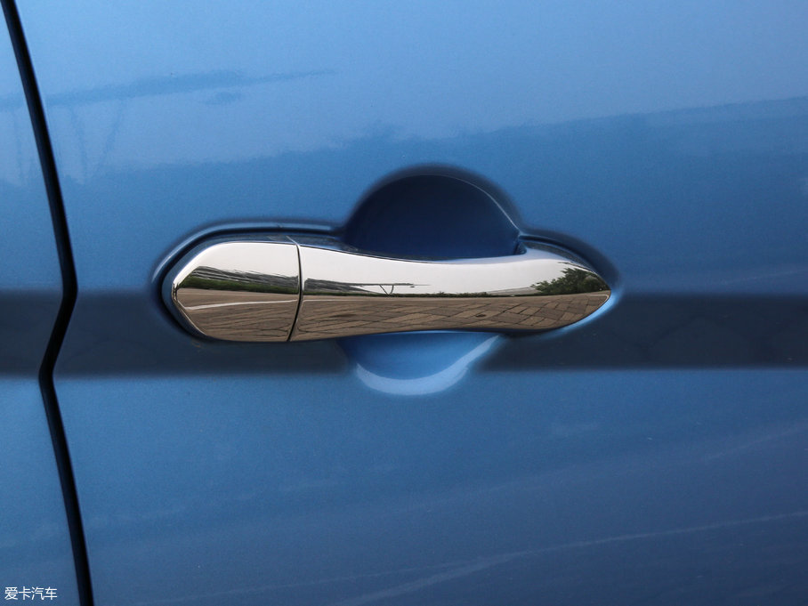 2017M50V 1.6L XV CVT