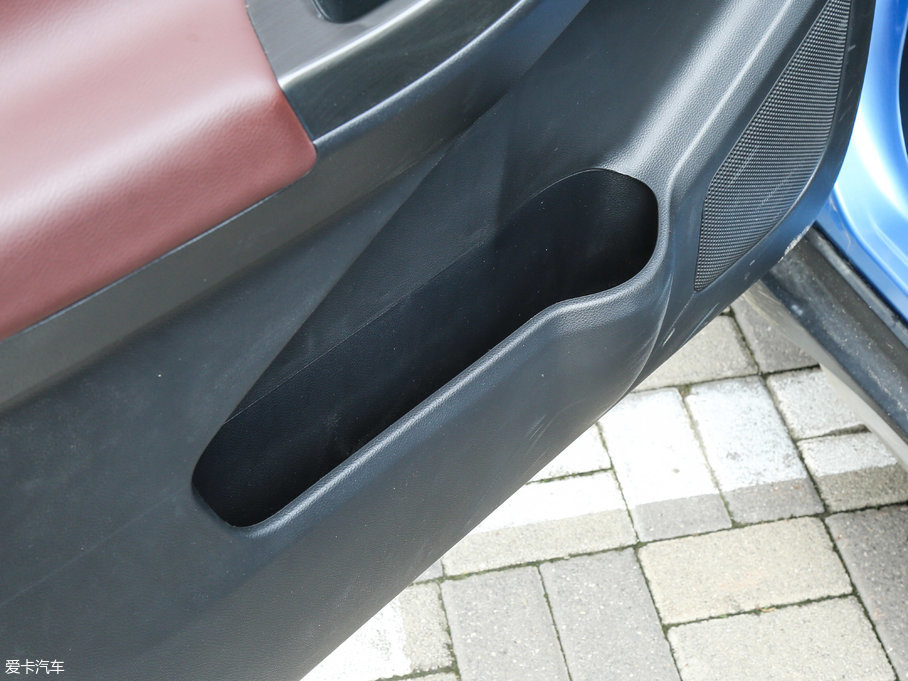 2017M50V 1.6L XV CVT