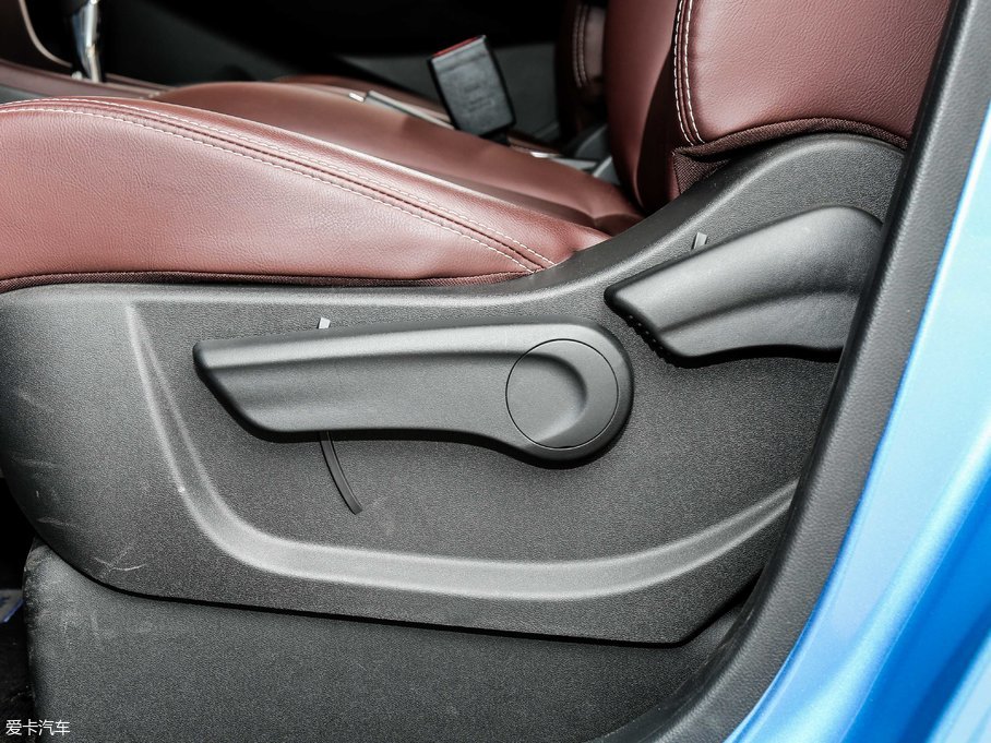 2017M50V 1.6L XV CVT