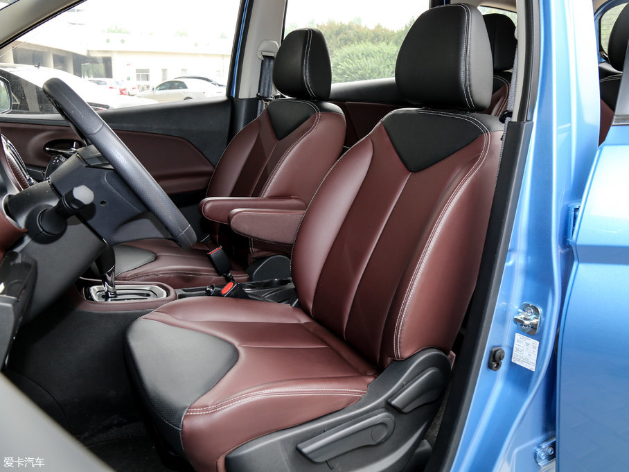 2017M50V 1.6L XV CVT