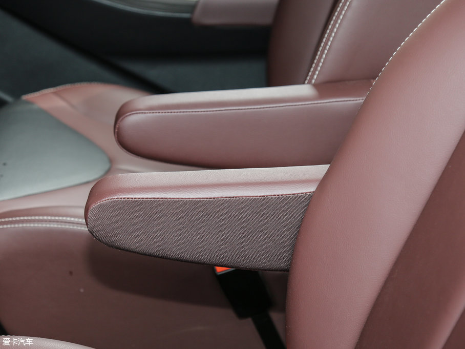 2017M50V 1.6L XV CVT