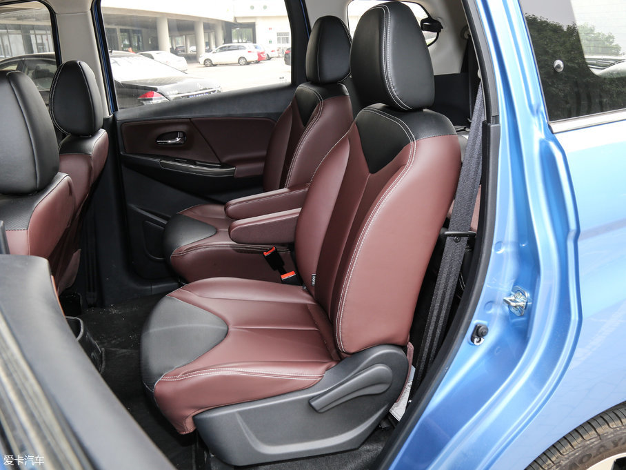 2017M50V 1.6L XV CVT