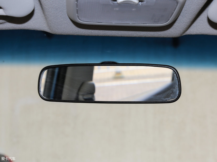 2017M50V 1.6L XV CVT